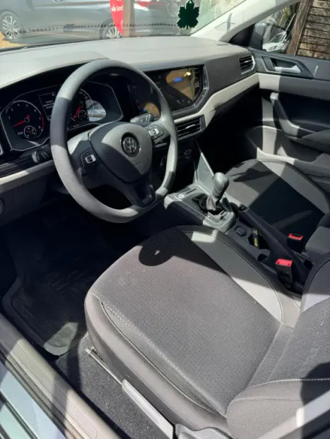 VOLKSWAGEN Polo Hatch 1.0 12V 4P 200 TSI  COMFORTLINE AUTOM�TICO, Foto 8