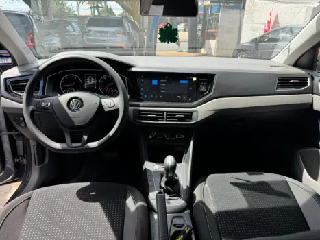 VOLKSWAGEN Polo Hatch 1.0 12V 4P 200 TSI  COMFORTLINE AUTOM�TICO, Foto 9