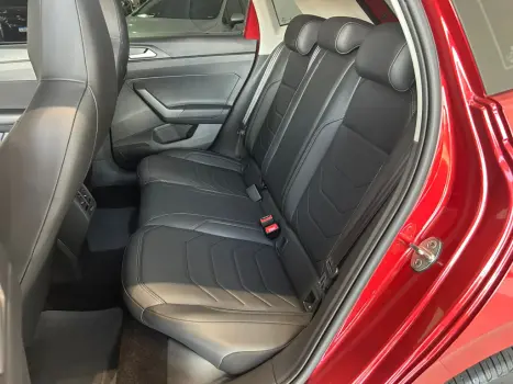 VOLKSWAGEN Polo Hatch 1.0 4P 170 TSI HIGHLINE AUTOMÁTICO, Foto 13 VOLKSWAGEN Polo Hatch 1.0 4P 170 TSI HIGHLINE AUTOMÁTICO, Foto 13