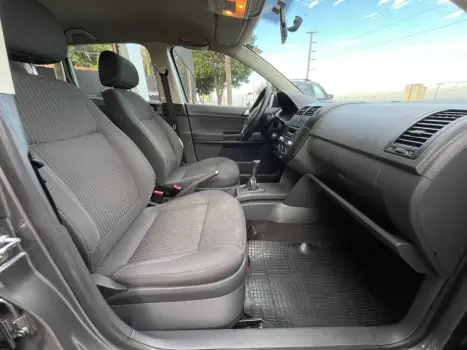 VOLKSWAGEN Polo Hatch 1.6 4P, Foto 23