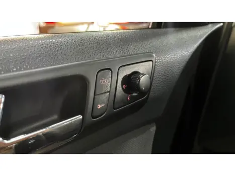 VOLKSWAGEN Polo Hatch 1.6 4P, Foto 16