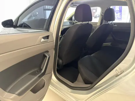 VOLKSWAGEN Polo Hatch 1.0 12V 4P 200 TSI  COMFORTLINE AUTOMTICO, Foto 9