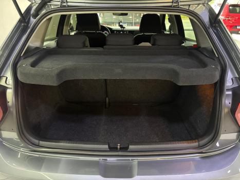 VOLKSWAGEN Polo Hatch 1.0 12V 4P 200 TSI  COMFORTLINE AUTOM�TICO, Foto 14