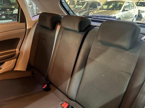 VOLKSWAGEN Polo Hatch 1.0 12V 4P 200 TSI  COMFORTLINE AUTOM�TICO, Foto 16