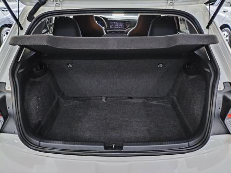 VOLKSWAGEN Polo Hatch 1.0 12V 4P 200 TSI  COMFORTLINE AUTOM�TICO, Foto 17