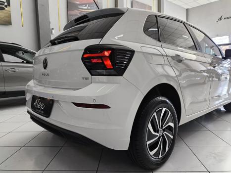 VOLKSWAGEN Polo Hatch 1.0 12V 4P 200 TSI  COMFORTLINE AUTOM�TICO, Foto 18