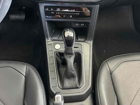 VOLKSWAGEN Polo Hatch 1.0 12V 4P 200 TSI HIGHLINE AUTOM�TICO, Foto 16