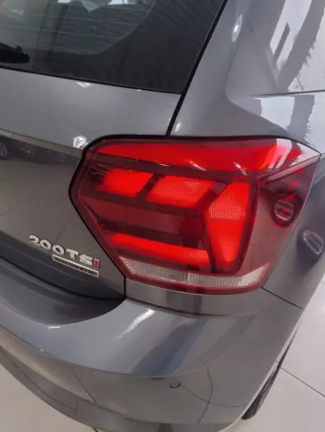 VOLKSWAGEN Polo Hatch 1.0 12V 4P 200 TSI  COMFORTLINE AUTOM�TICO, Foto 7