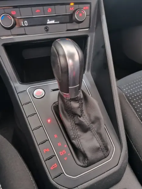 VOLKSWAGEN Polo Hatch 1.0 12V 4P 200 TSI  COMFORTLINE AUTOM�TICO, Foto 11