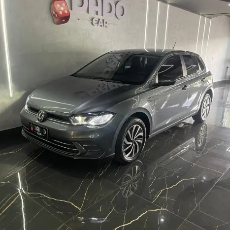 VOLKSWAGEN Polo Hatch 1.0 12V 4P 200 TSI HIGHLINE AUTOM�TICO, Foto 13
