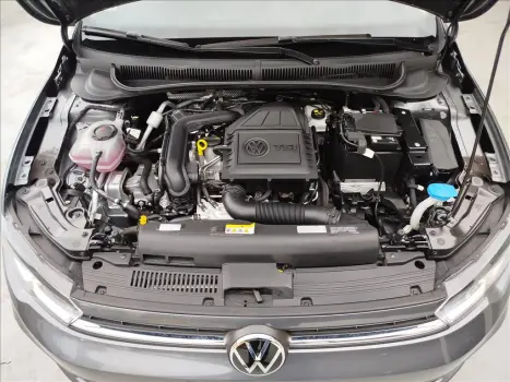 VOLKSWAGEN Polo Hatch 1.0 4P 170 TSI HIGHLINE AUTOM�TICO, Foto 17