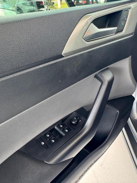 VOLKSWAGEN Polo Hatch 1.0 12V 4P 200 TSI HIGHLINE AUTOM�TICO, Foto 16