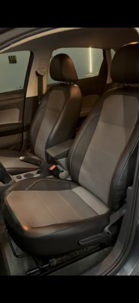 VOLKSWAGEN Polo Hatch 1.0 12V 4P 200 TSI HIGHLINE AUTOM�TICO, Foto 8