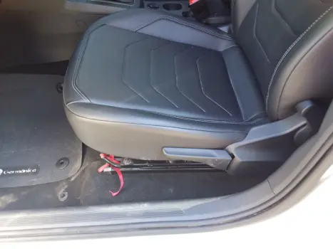 VOLKSWAGEN Polo Hatch 1.0 4P 170 TSI HIGHLINE AUTOM�TICO, Foto 6