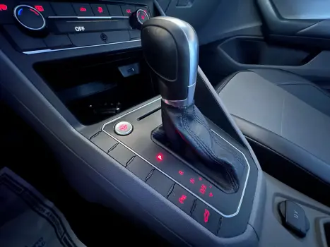 VOLKSWAGEN Polo Hatch 1.0 12V 4P 200 TSI HIGHLINE AUTOM�TICO, Foto 11