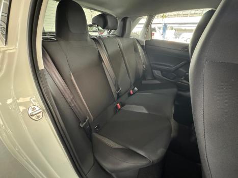 VOLKSWAGEN Polo Hatch 1.0 12V 4P 200 TSI HIGHLINE AUTOM�TICO, Foto 14