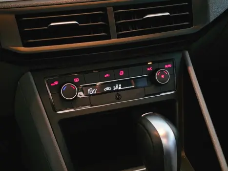 VOLKSWAGEN Polo Hatch 1.0 12V 4P 200 TSI HIGHLINE AUTOM�TICO, Foto 9