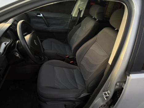 VOLKSWAGEN Polo Hatch 1.6 4P, Foto 2