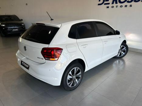 VOLKSWAGEN Polo Hatch 1.0 12V 4P 200 TSI  COMFORTLINE AUTOM�TICO, Foto 13