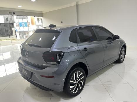 VOLKSWAGEN Polo Hatch 1.0 12V 4P 200 TSI HIGHLINE AUTOM�TICO, Foto 14
