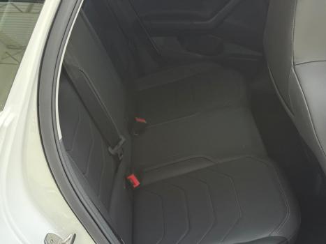VOLKSWAGEN Polo Hatch 1.0 4P 170 TSI HIGHLINE AUTOM�TICO, Foto 14