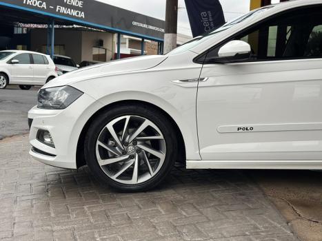 VOLKSWAGEN Polo Hatch 1.0 12V 4P 200 TSI HIGHLINE AUTOM�TICO, Foto 2