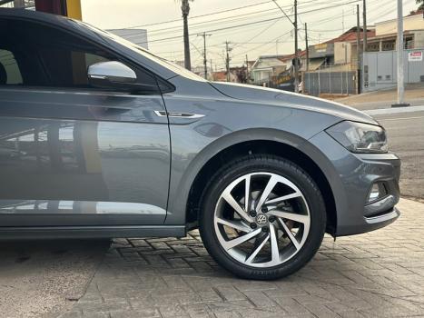 VOLKSWAGEN Polo Hatch 1.0 12V 4P 200 TSI HIGHLINE AUTOM�TICO, Foto 4