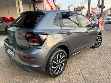 VOLKSWAGEN Polo Hatch 1.0 12V 4P 200 TSI HIGHLINE AUTOM�TICO, Foto 14