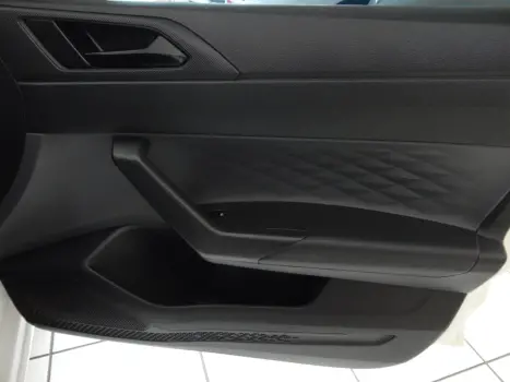 VOLKSWAGEN Polo Hatch 1.0 12V 4P MPI FLEX, Foto 17