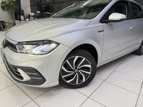 VOLKSWAGEN Polo Hatch 1.0 4P 170 TSI HIGHLINE AUTOM�TICO, Foto 40