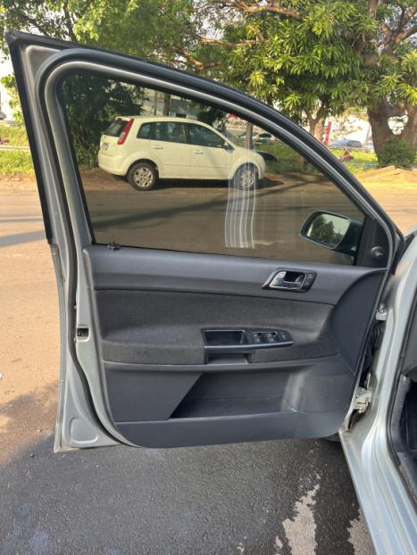 VOLKSWAGEN Polo Hatch 1.6 4P, Foto 8