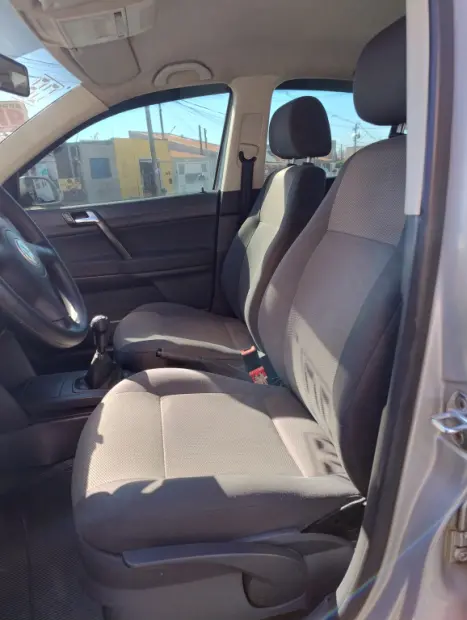 VOLKSWAGEN Polo Sedan 1.6 4P FLEX, Foto 13