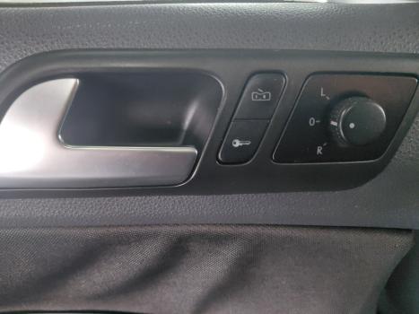 VOLKSWAGEN Polo Sedan 1.6 4P COMFORTLINE, Foto 6