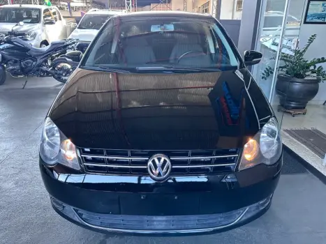 VOLKSWAGEN Polo Sedan 1.6 4P FLEX, Foto 2