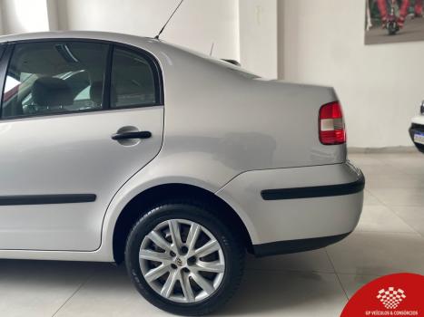 VOLKSWAGEN Polo Sedan 1.6 4P FLEX, Foto 4