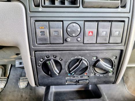 VOLKSWAGEN Santana 2.0 4P, Foto 9