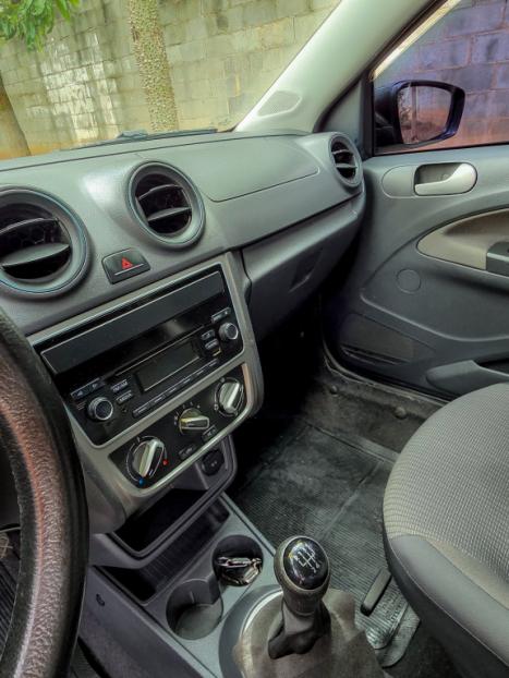 VOLKSWAGEN Saveiro 1.6 G6 TRENDLINE CABINE ESTENDIDA FLEX, Foto 6