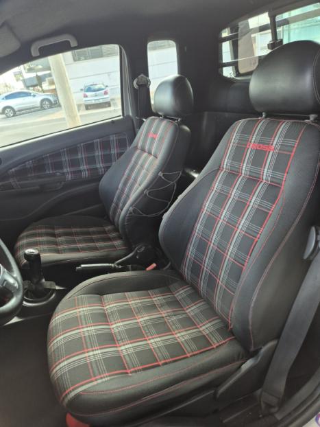 VOLKSWAGEN Saveiro 1.6 16V G6 CROSS CABINE ESTENDIDA FLEX, Foto 8