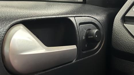 VOLKSWAGEN Saveiro 1.6 G7 CABINE SIMPLES TRENDLINE FLEX, Foto 11