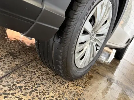 VOLKSWAGEN Saveiro 1.6 G7 CABINE SIMPLES ROBUST FLEX, Foto 11