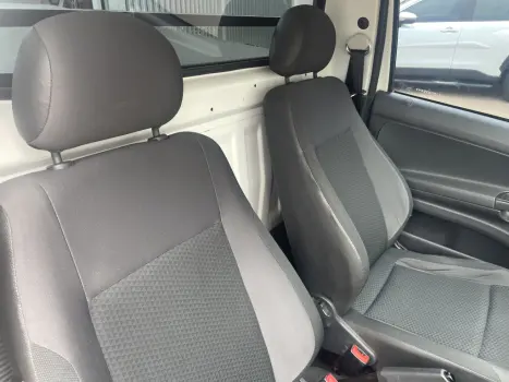 VOLKSWAGEN Saveiro 1.6 G7 CABINE SIMPLES ROBUST FLEX, Foto 14