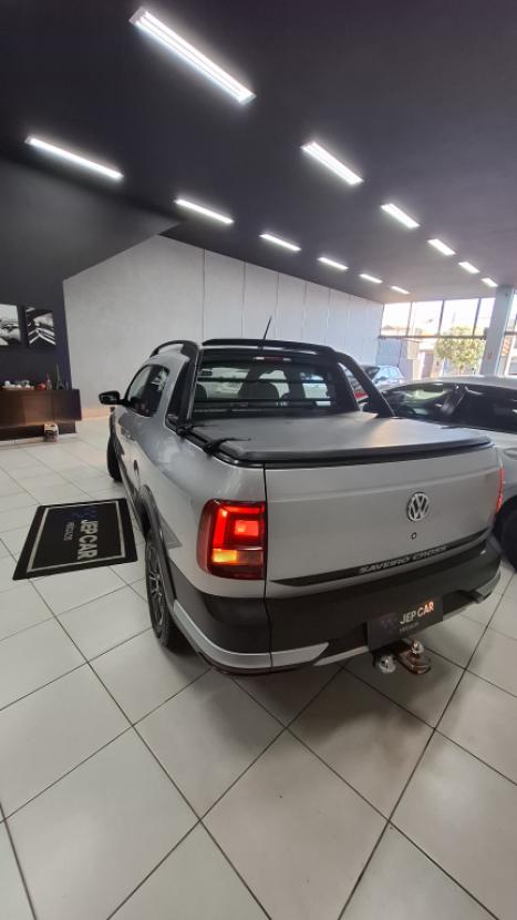 VOLKSWAGEN Saveiro 1.6 G7 CABINE DUPLA CROSS FLEX, Foto 6