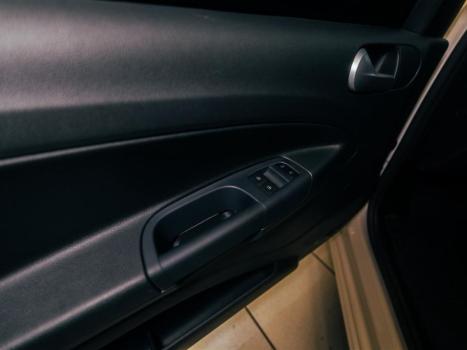 VOLKSWAGEN Saveiro 1.6 G6 ROBUST FLEX, Foto 8