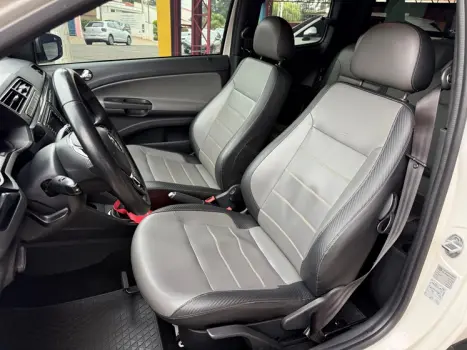 VOLKSWAGEN Saveiro 1.6 G7 CABINE DUPLA CROSS FLEX, Foto 9