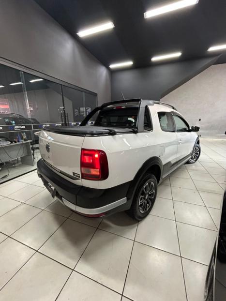 VOLKSWAGEN Saveiro 1.6 G7 CABINE DUPLA CROSS FLEX, Foto 4