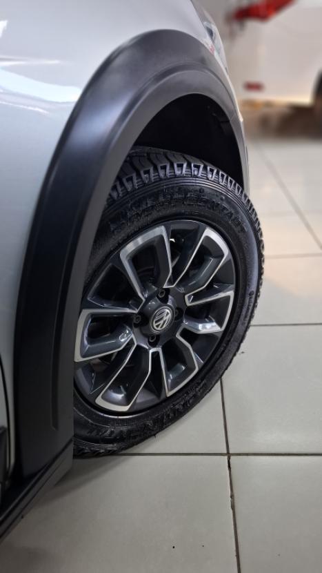 VOLKSWAGEN Saveiro 1.6 G7 CABINE DUPLA CROSS FLEX, Foto 3