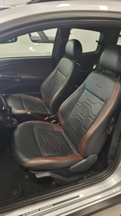 VOLKSWAGEN Saveiro 1.6 G7 CABINE DUPLA CROSS FLEX, Foto 9