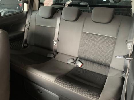 VOLKSWAGEN Saveiro 1.6 G7 ROBUST CABINE DUPLA FLEX, Foto 12