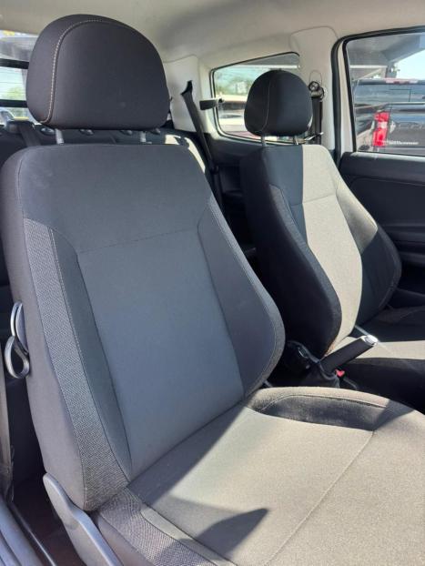 VOLKSWAGEN Saveiro 1.6 16V FLEX MSI ROBUST CABINE DUPLA, Foto 11