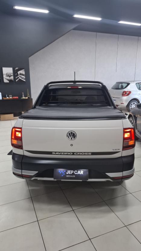 VOLKSWAGEN Saveiro 1.6 G7 CABINE DUPLA CROSS FLEX, Foto 4